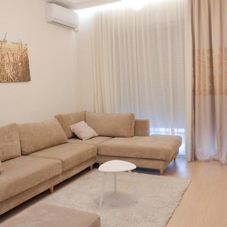 Centaurus Apartments Tirana Exteriör bild