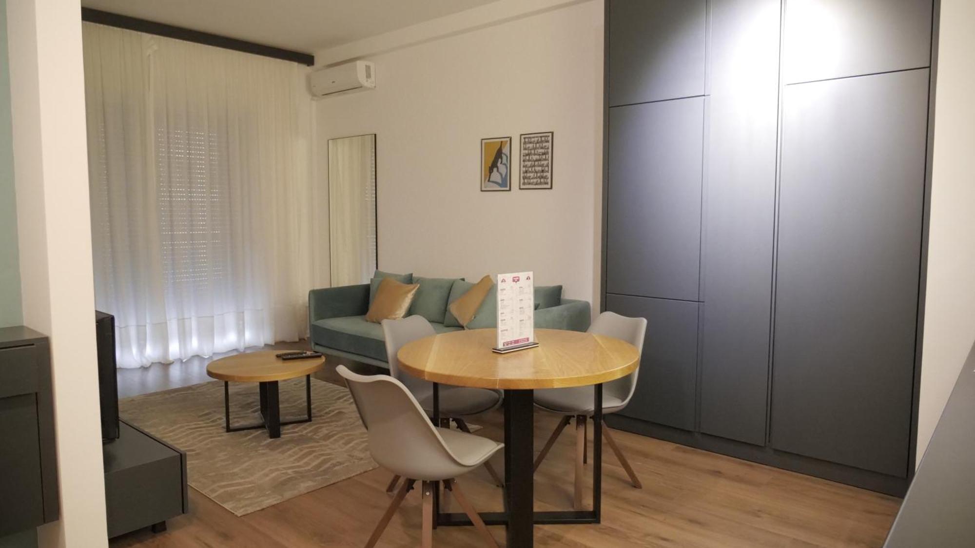 Centaurus Apartments Tirana Exteriör bild
